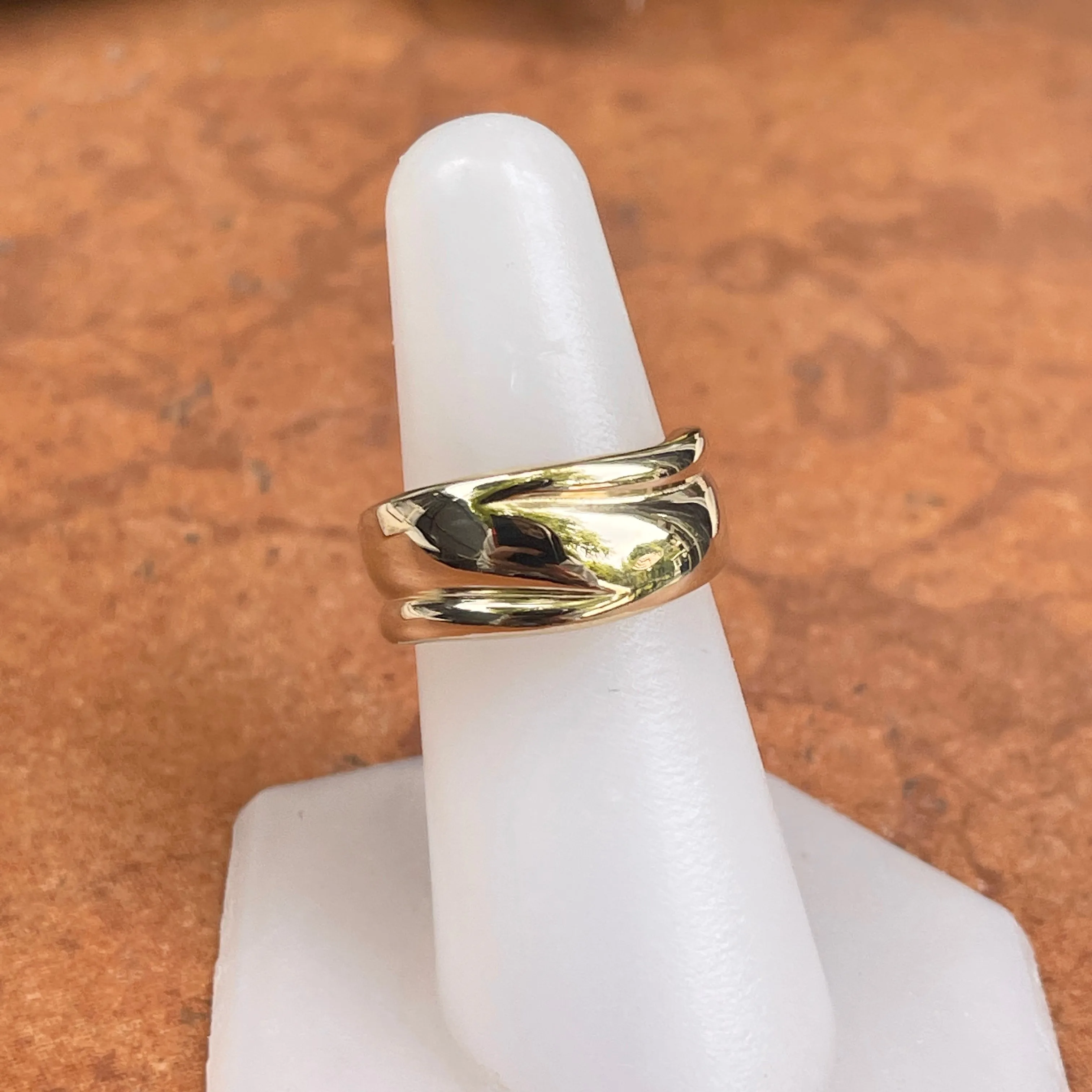10KT Yellow Gold Artistic Grooved Cigar Band Ring