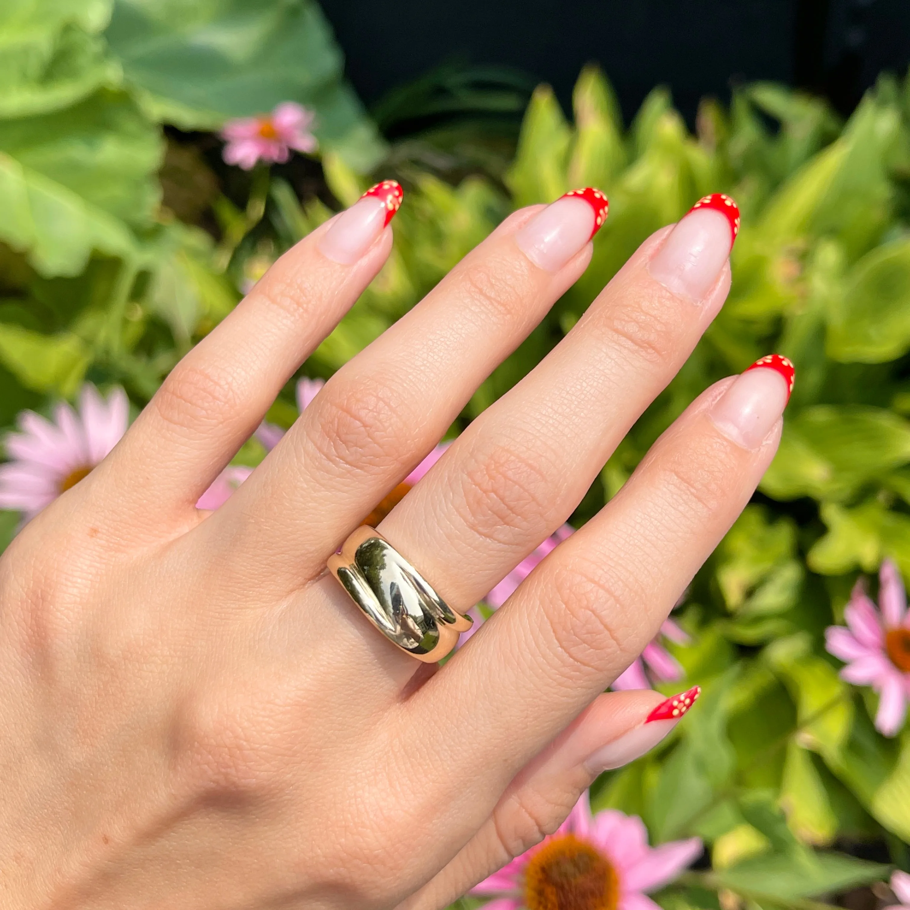 10KT Yellow Gold Artistic Grooved Cigar Band Ring