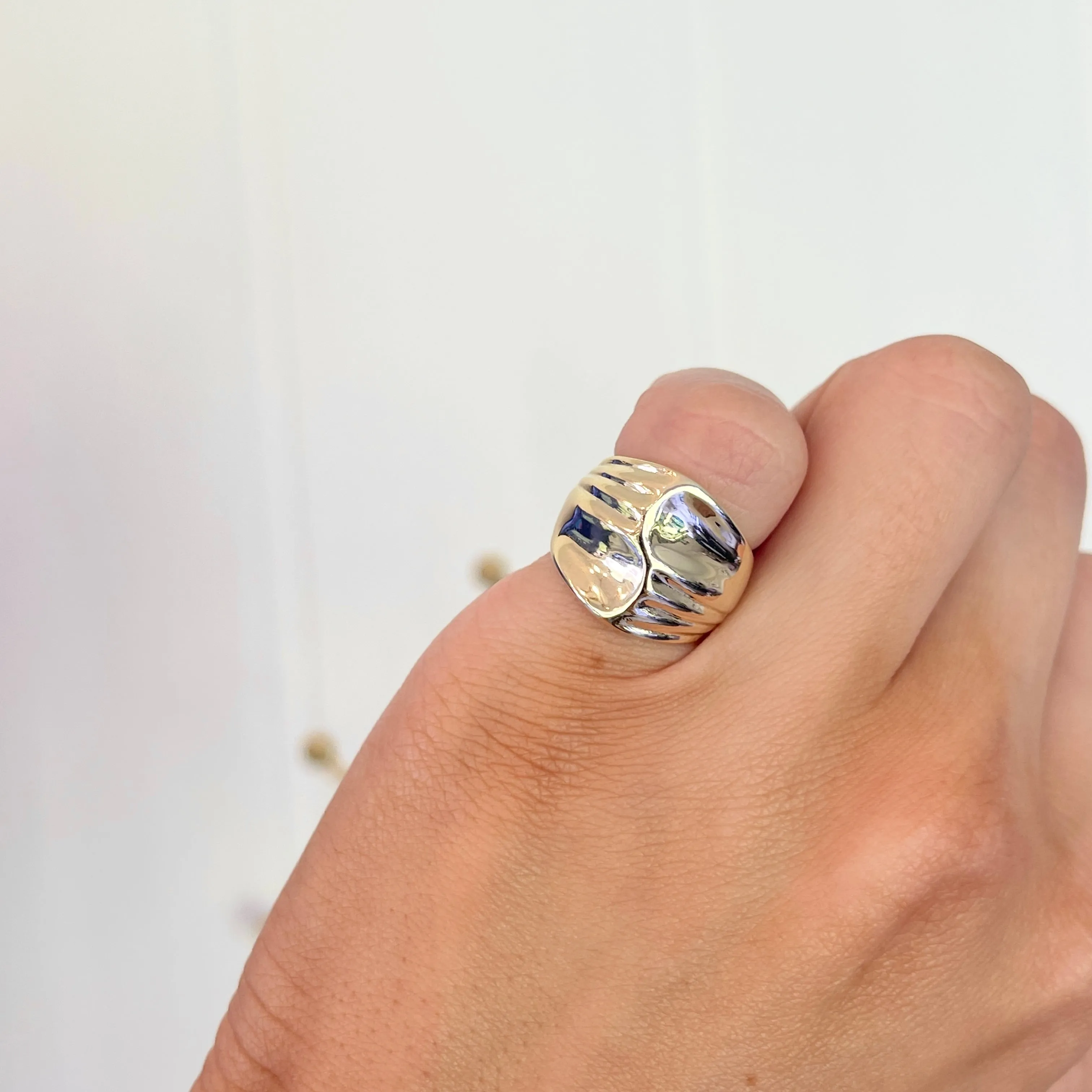 10KT Yellow Gold Grooved   Concave Cigar Band Ring