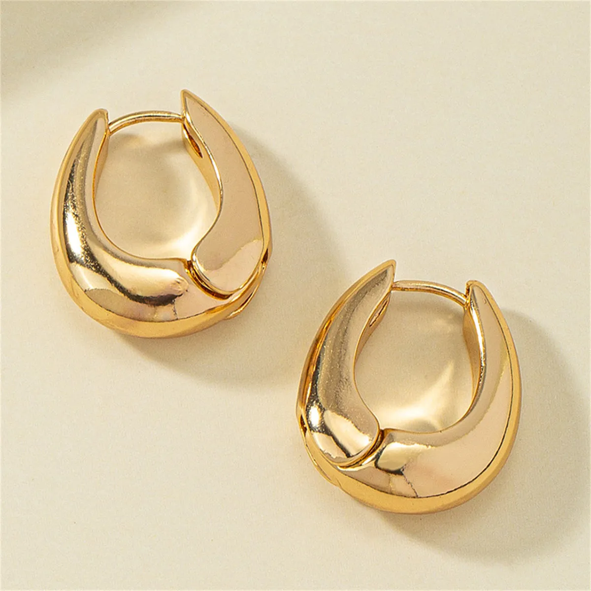 18K Gold-Plated U-Shape Huggie Earrings