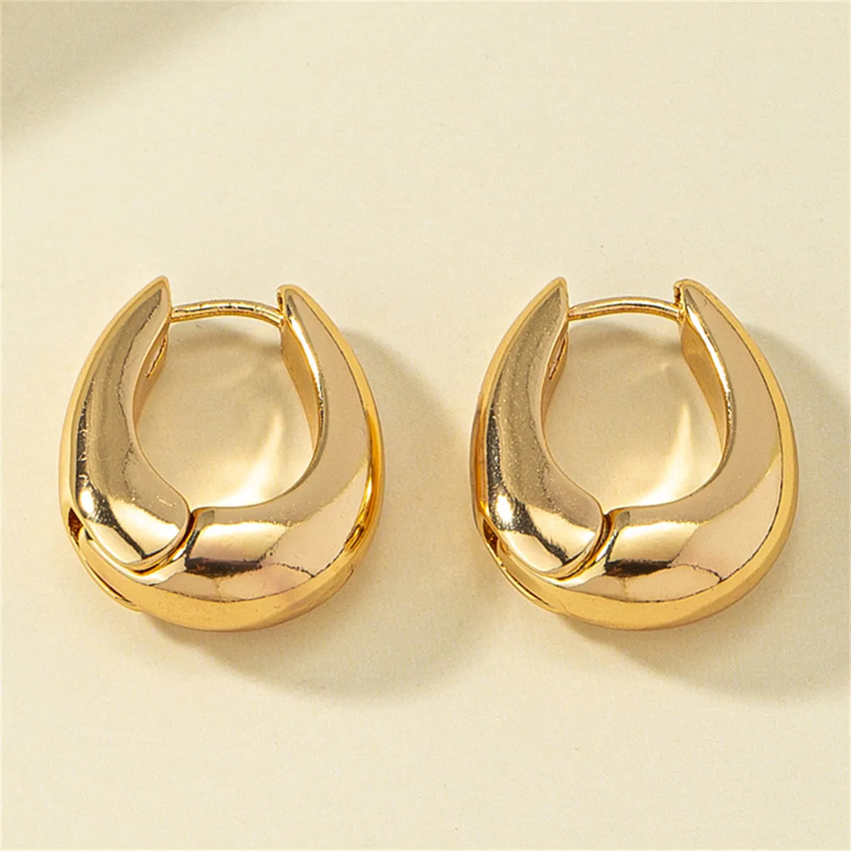 18K Gold-Plated U-Shape Huggie Earrings