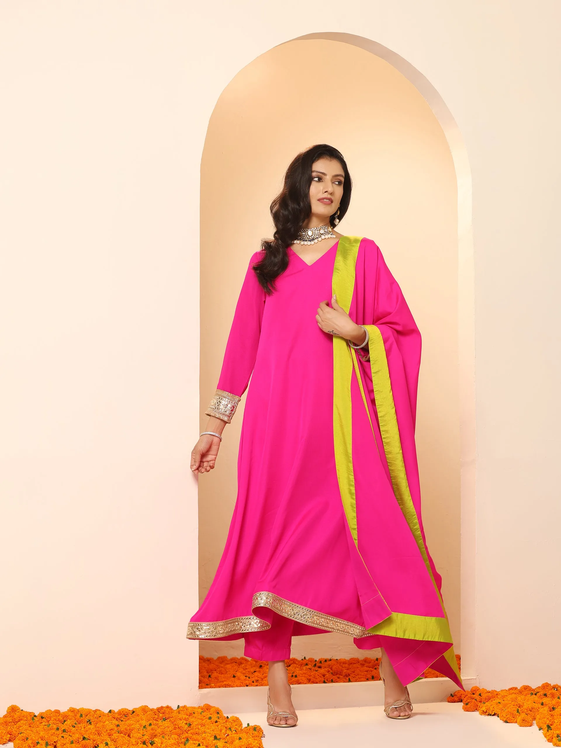 3 pc SET - Fuchsia Kurta with Lace With Pant and Fuchsia and Green Dupatta