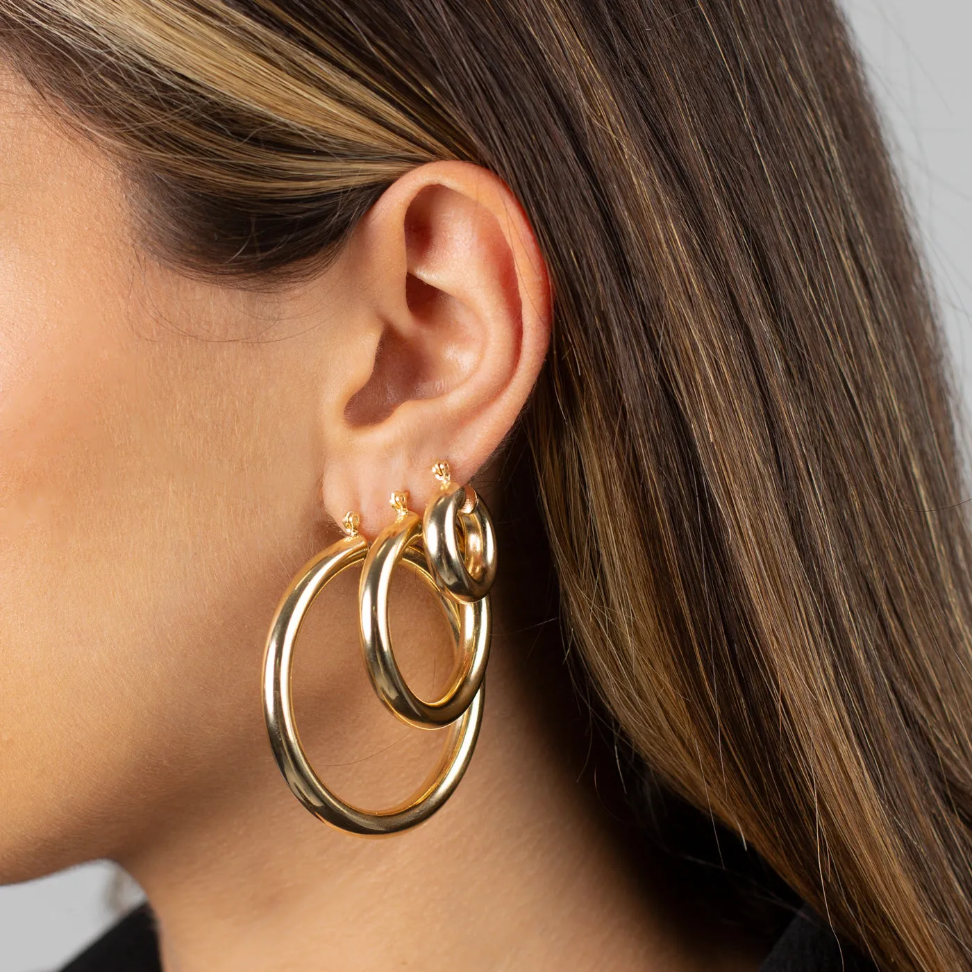 Adina's Chunky Hollow Hoop Earring