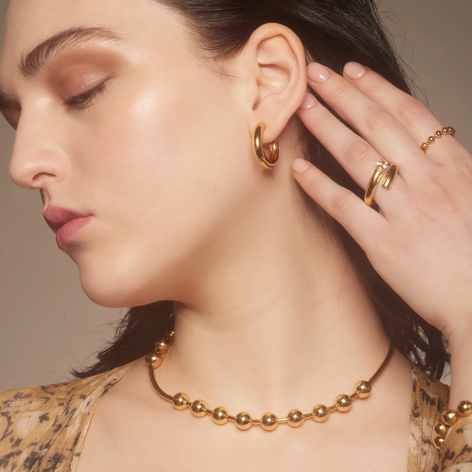 Ball Bar Chain Necklace in Gold