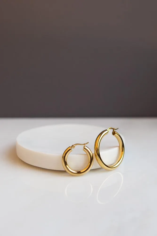 Bold Chunky Hoop Earrings (Gold)