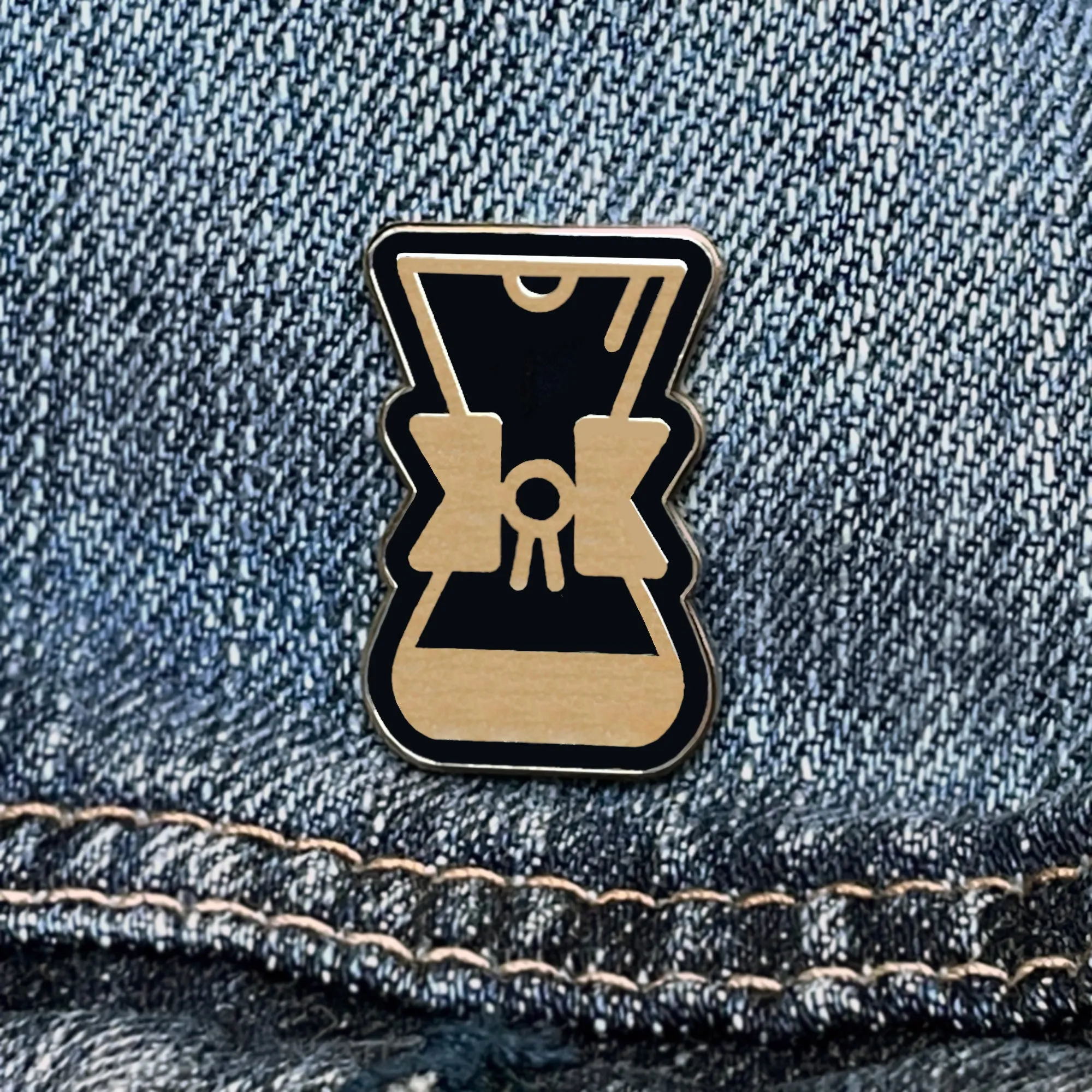 Coffee Collection: Chemex Coffee Maker Lapel Enamel Pin