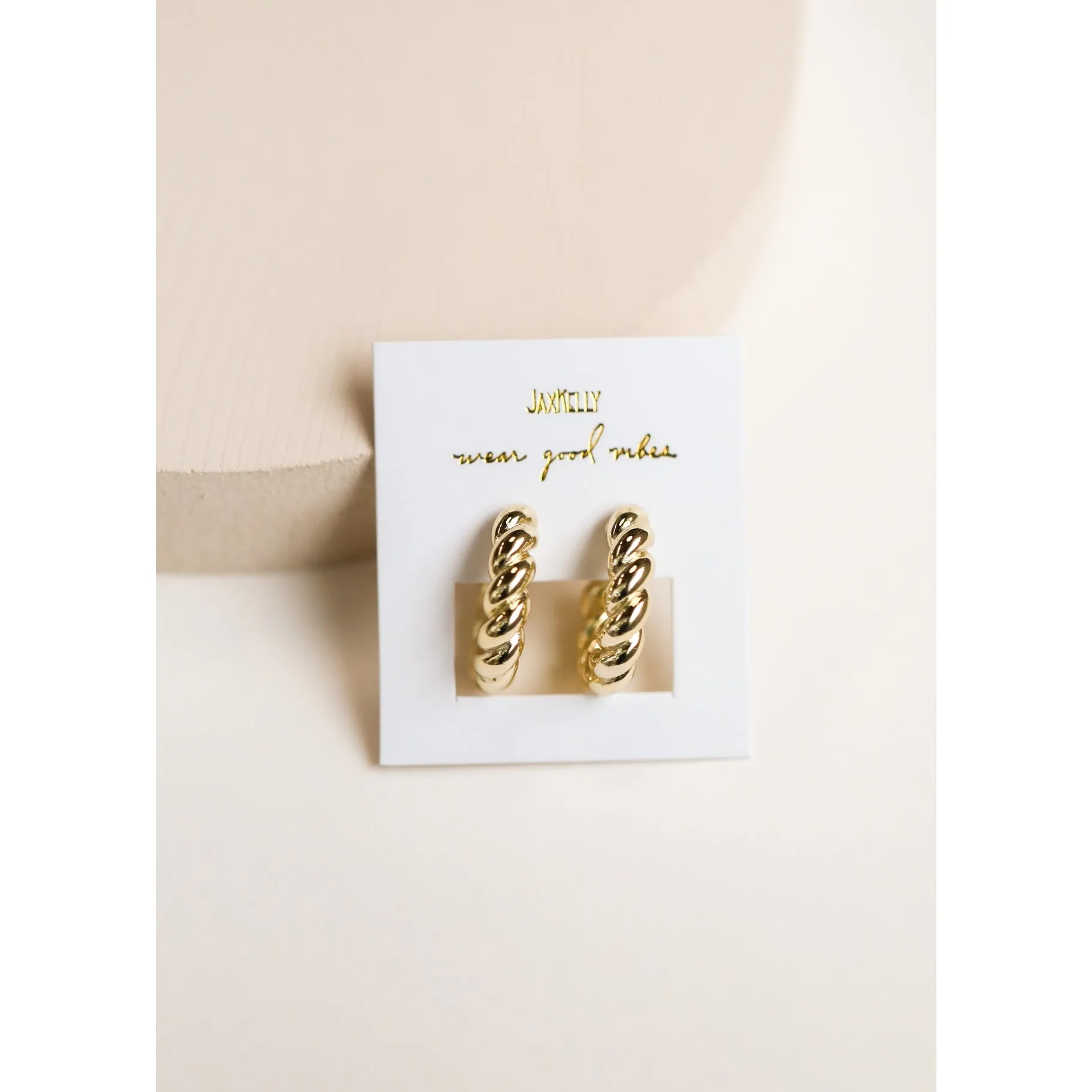 Golden Hoop Twisted