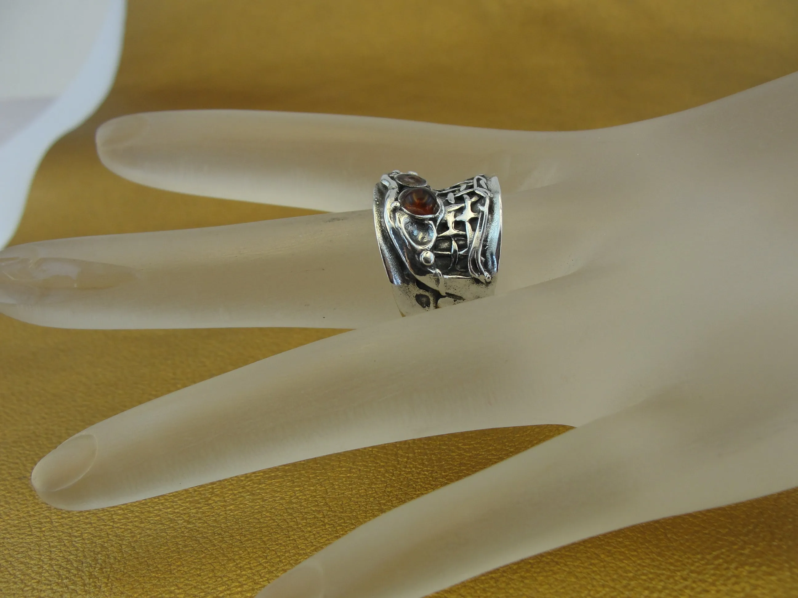 Hadar Designers Amber Ring size 7,7.5 Handmade 925 Sterling Silver (H) SALE