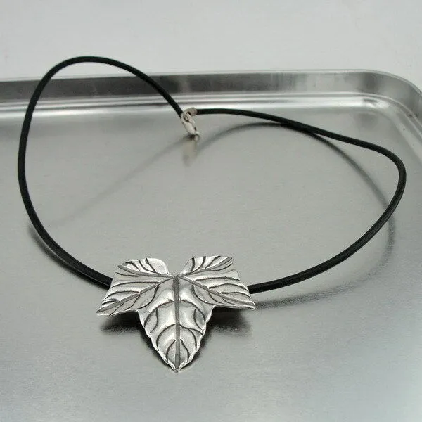Hadar Designers Handmade Sophisticated Leather 925 Sterling Silver Pendant (H)2