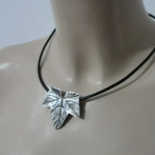 Hadar Designers Handmade Sophisticated Leather 925 Sterling Silver Pendant (H)2