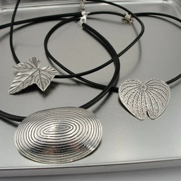 Hadar Designers Handmade Sophisticated Leather 925 Sterling Silver Pendant (H)2