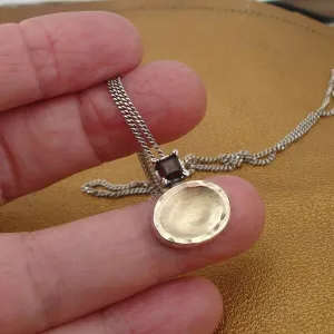Hadar Designers Modern 9k Brushed yellow Gold 925 Silver Garnet Pendant (ms 1252