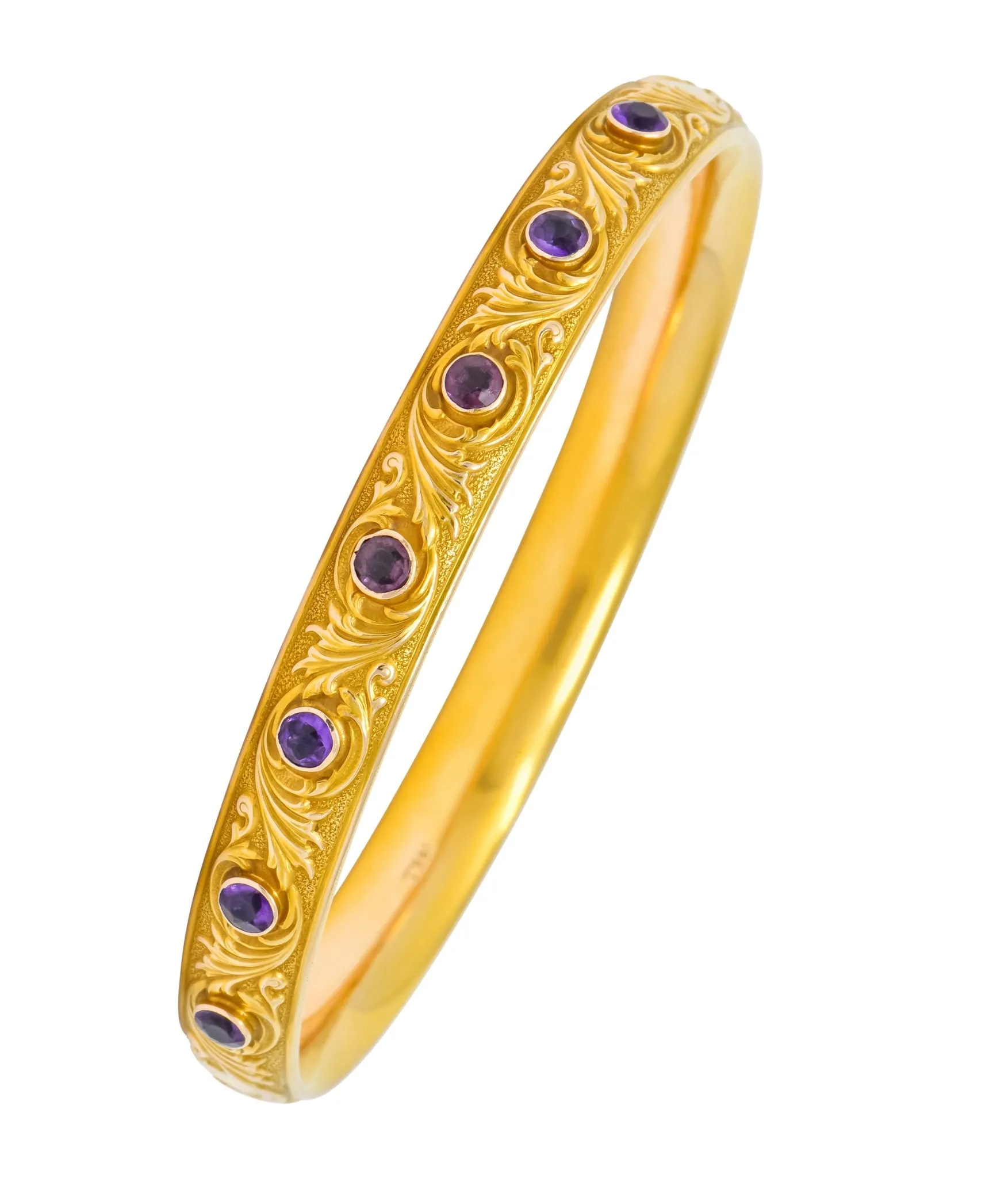 Krementz Art Nouveau Amethyst 14 Karat Gold Engraved Bangle Bracelet Circa 1900