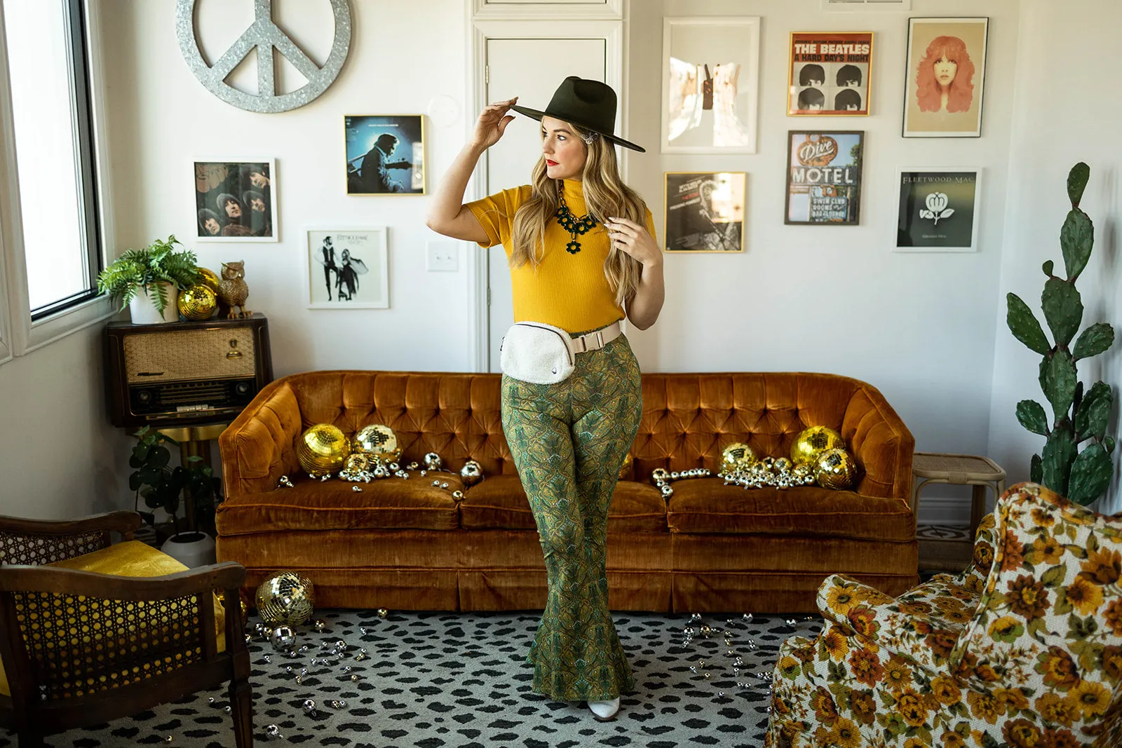 maisy top in gold