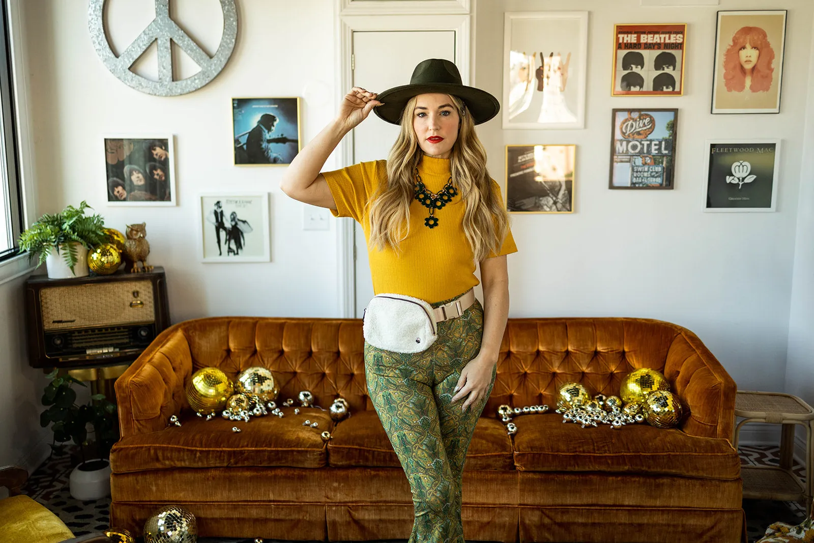 maisy top in gold