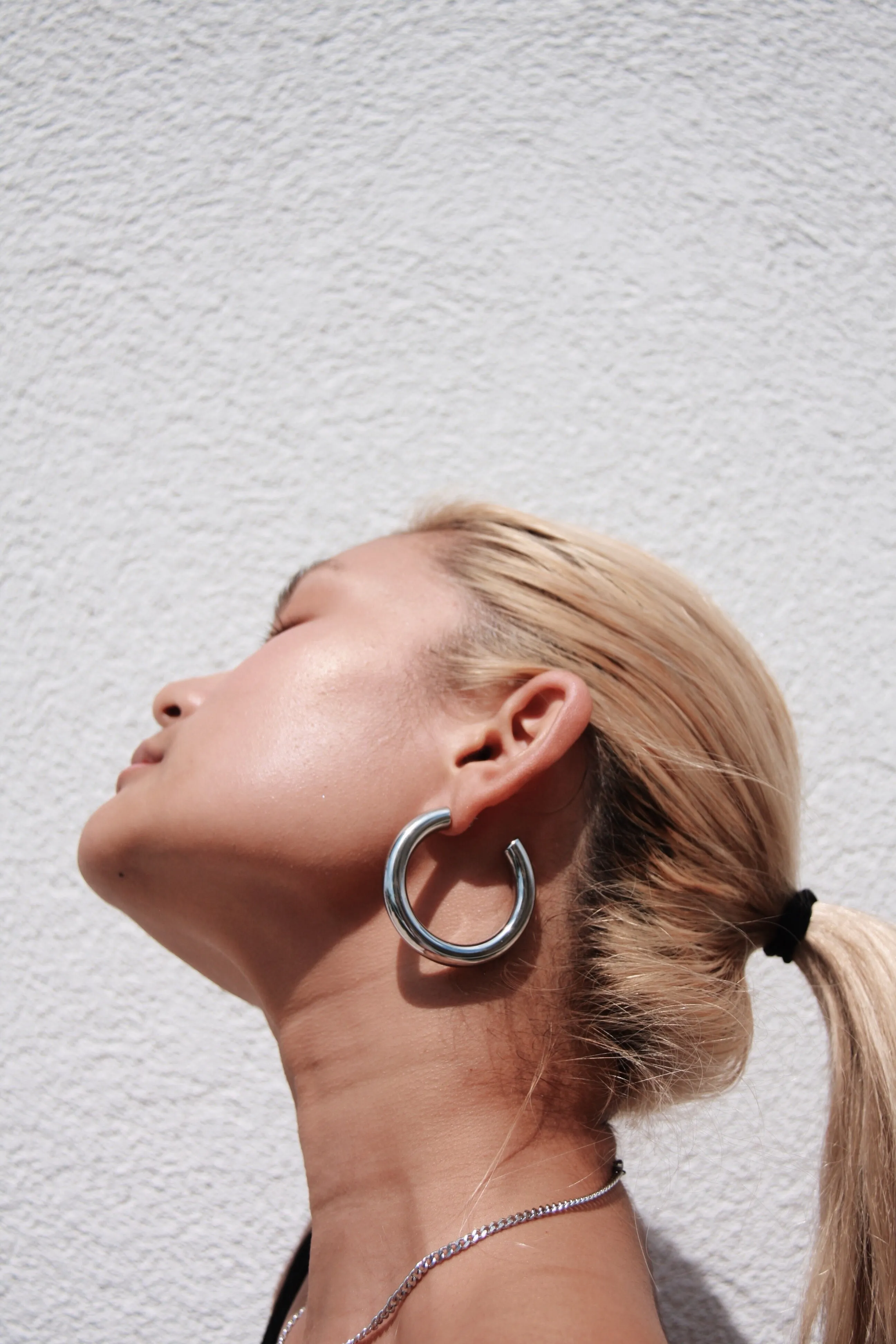 RALLY HOOP EARRINGS