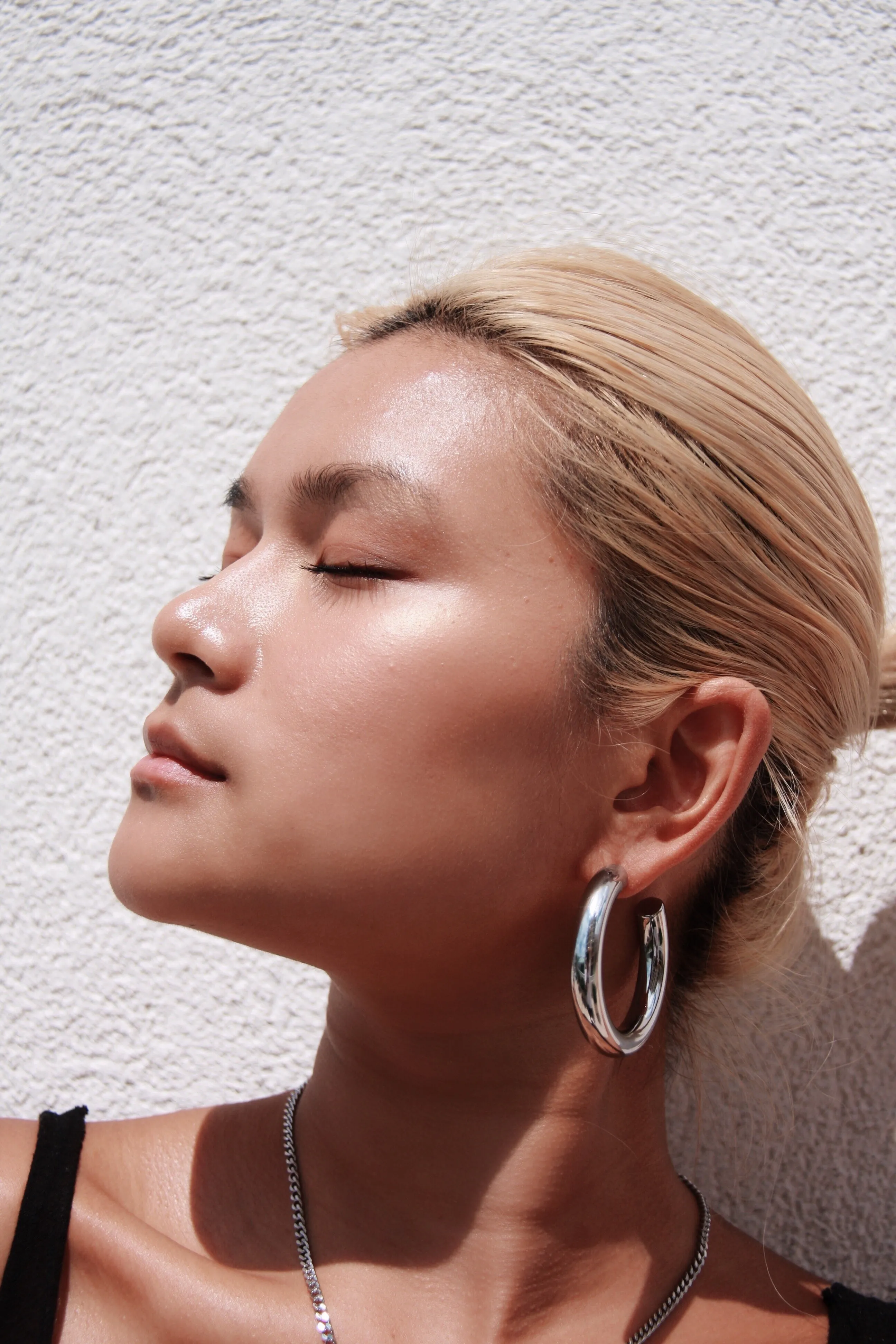 RALLY HOOP EARRINGS