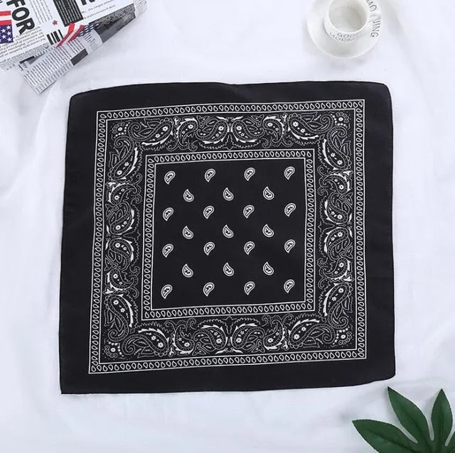 Retro Paisley Print Bandana