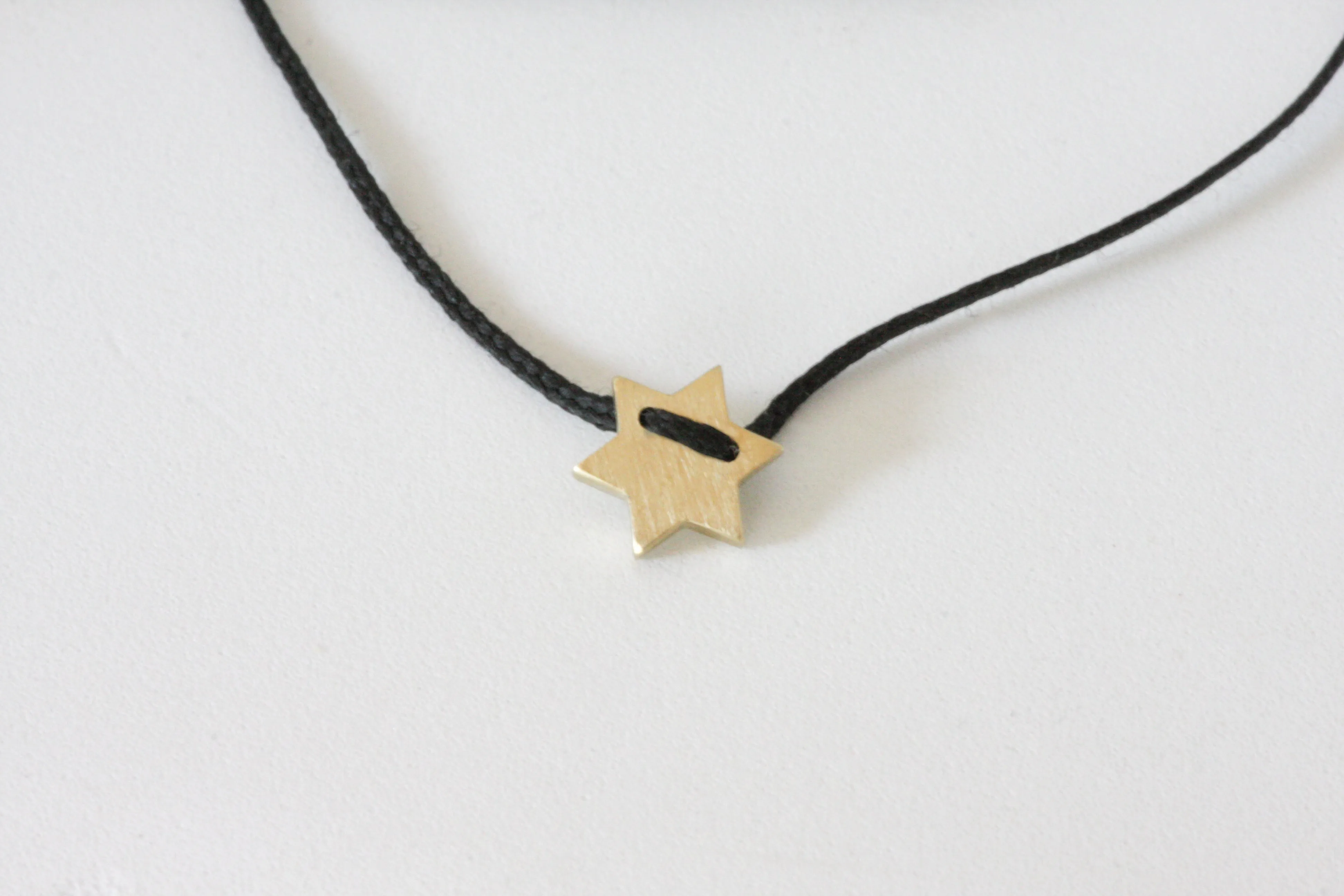 Star Of David on a wire / Magen David Gold Pendant
