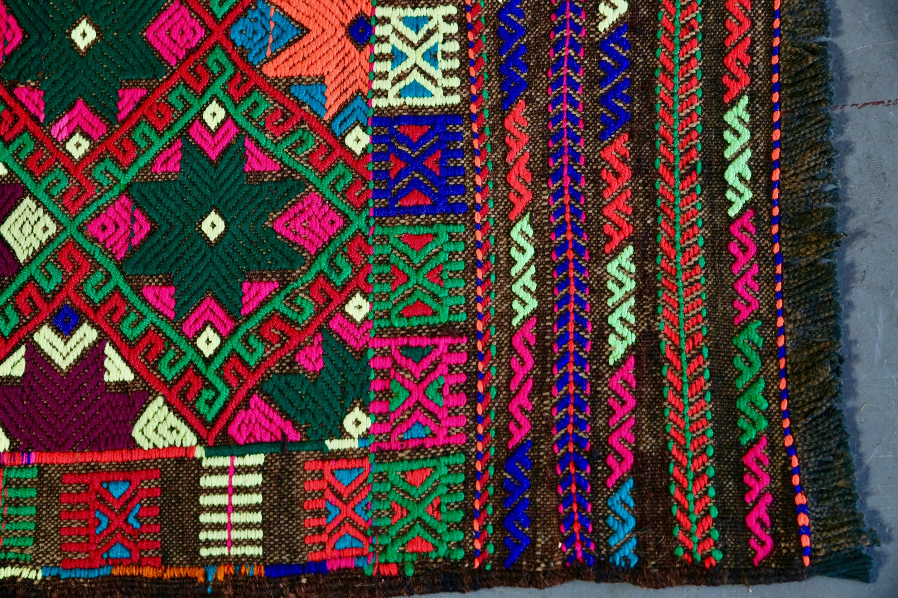 Vintage Anatolian Kilim 6ftx8.8ft