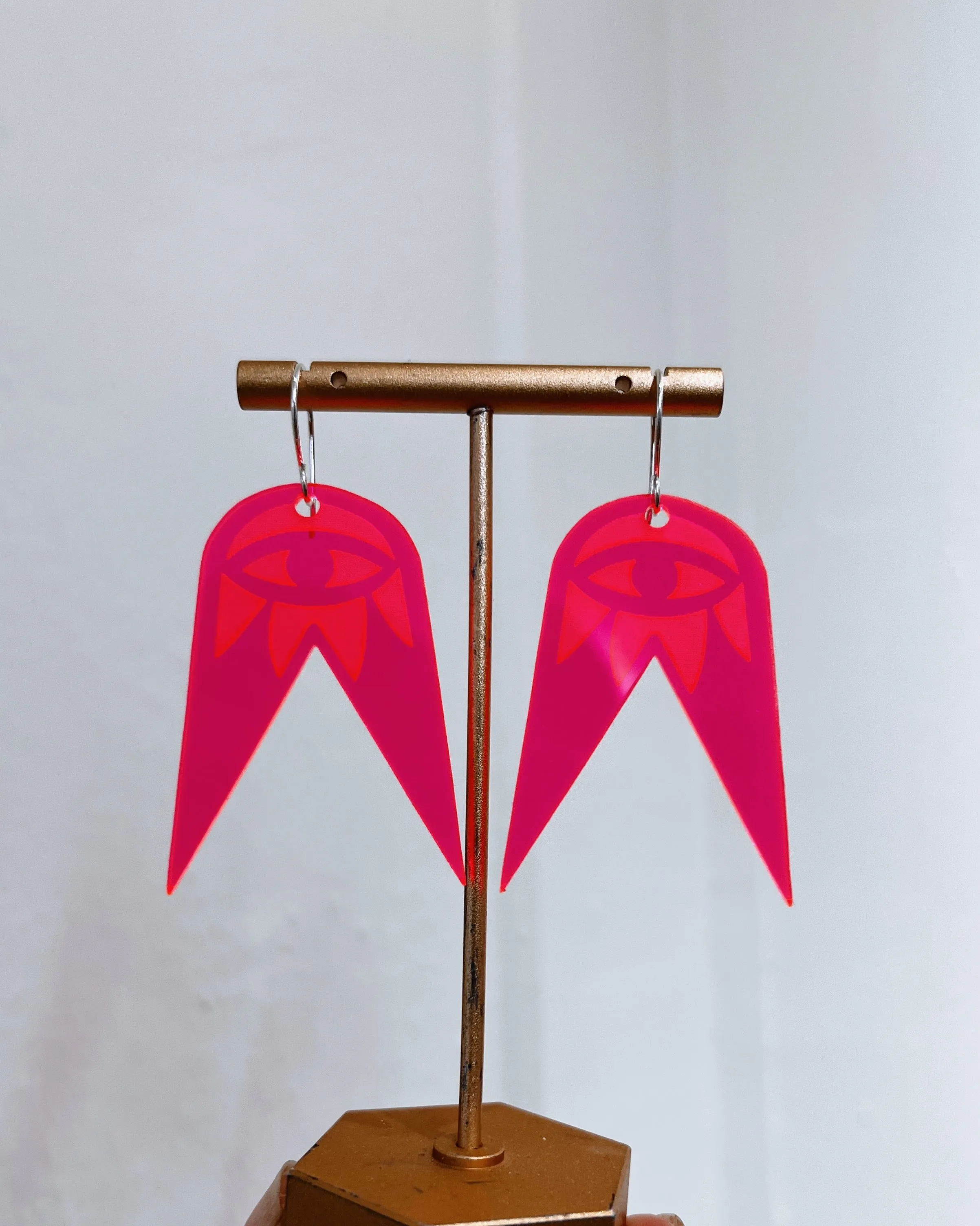 Woodpecker Forked Eye in Neon Pink